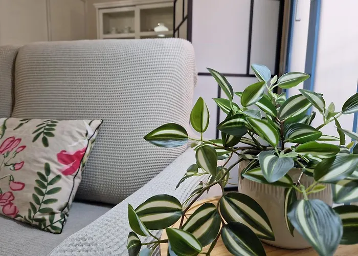 Del Parque Flats Galatas Appartement *